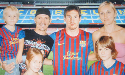 Messi sa fotil s urbyho rodinou