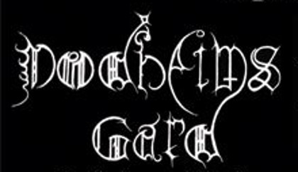 13 metalových alb, z nichž se Tolkien v hrobì neobrací