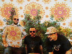 TORCHE - Songs For Singles