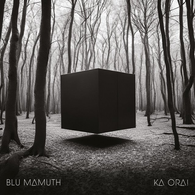 BLU MAMUTH - Ka Ora!