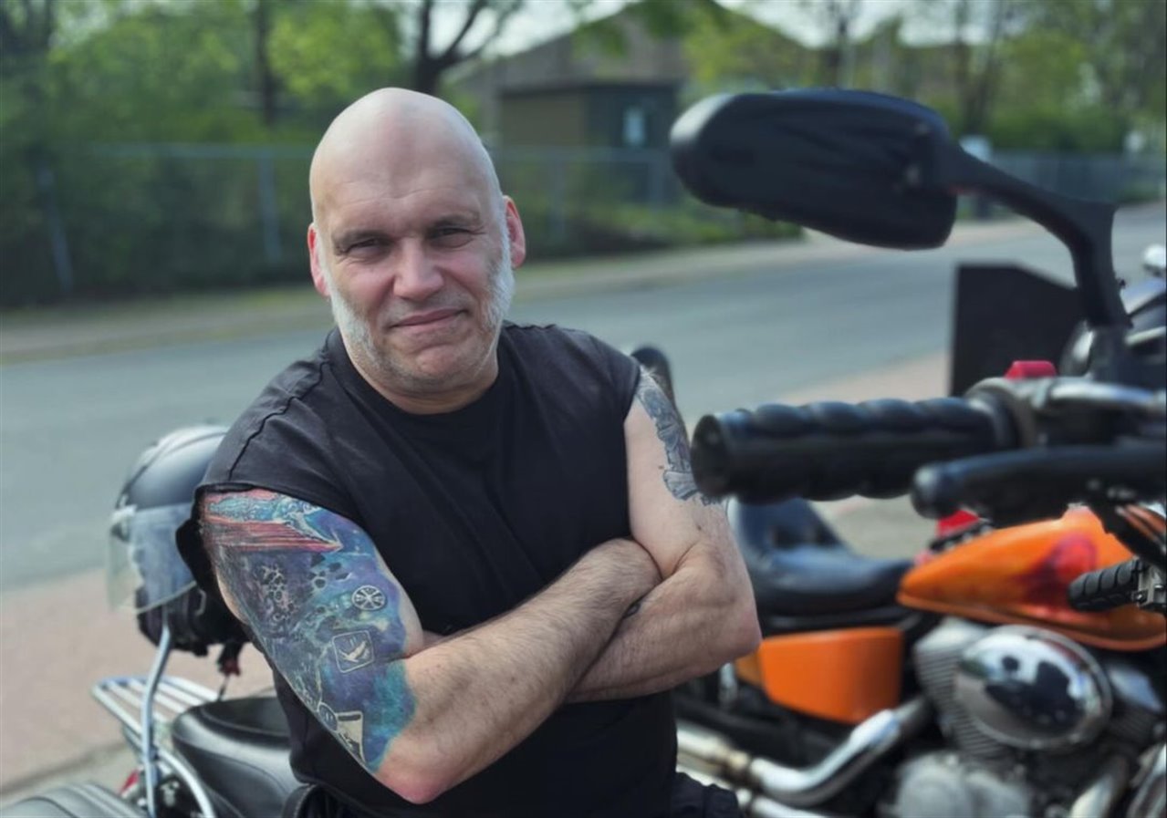 BLAZE BAYLEY